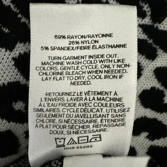 EXPRESS Animal Print Sweater Soft Stretch Long Sleeve Pull Over Women’s Small - Picture 7 of 11